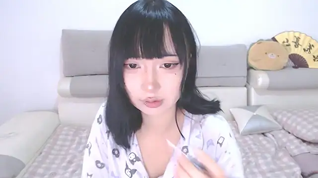 Snapshot of your_angela chatting on 09/22/25, 07:32 your angela online show from 09/22/25, 07:32