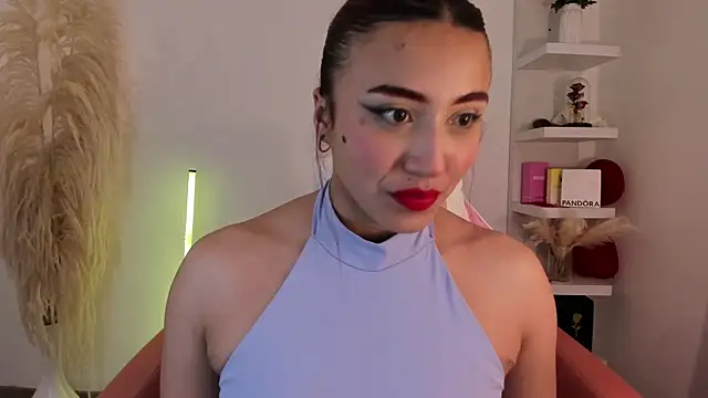 Snapshot of veronicaxx69 chatting on 03/10/26, 02:16 veronicaxx69 online show from 03/10/26, 02:16