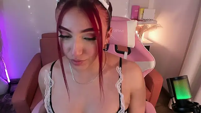 Snapshot of veronicaxx69 chatting on 04/26/26, 04:21 veronicaxx69 online show from 04/26/26, 04:21