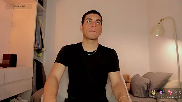 Snapshot of Curlblue chatting on 03/18/26, 05:10 Curlblue online show from 03/18/26, 05:10