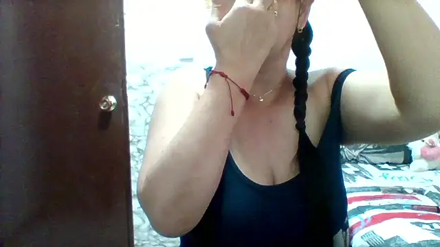 Snapshot of Alisson_brand chatting on 02/11/26, 04:34 Alisson brand online show from 02/11/26, 04:34