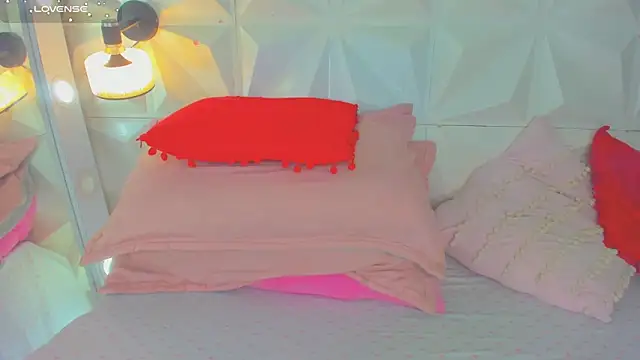 cute latinaxxx online show from 05/15/26, 10:50