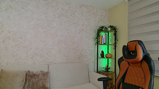 AdanReilly online show from 12/07/24, 02:42