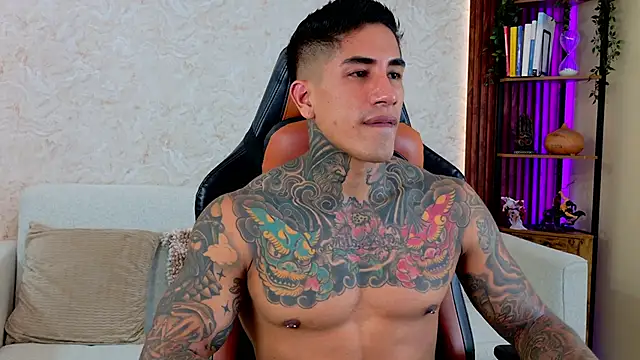 Snapshot of AdanReilly chatting on 03/12/26, 08:26 AdanReilly online show from 03/12/26, 08:26