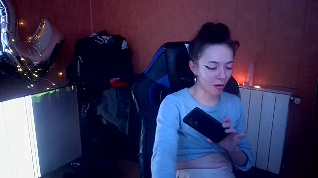 Lia Y PatrickX online show from 12/23/24, 02:45