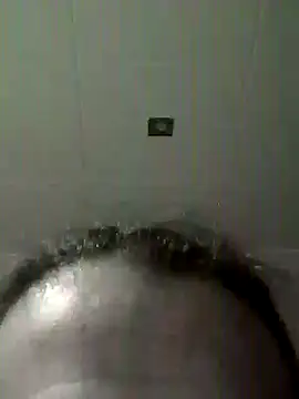 Snapshot of Lia_Y_PatrickX chatting on 02/10/26, 07:40 Lia Y PatrickX online show from 02/10/26, 07:40