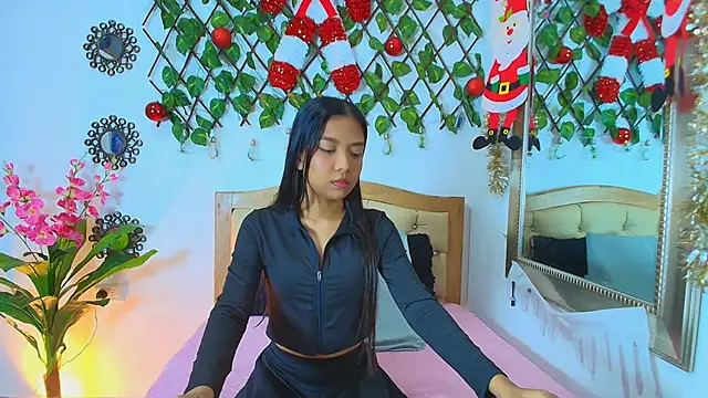 Snapshot of kinkysweet__ chatting on 12/05/25, 01:42 kinkysweet online show from 12/05/25, 01:42