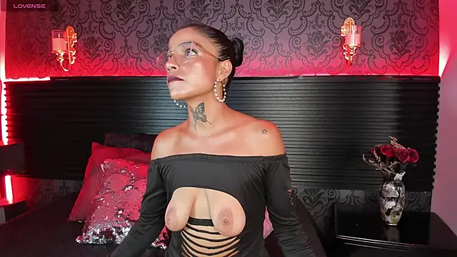 Snapshot of Hellen__4master chatting on 02/06/26, 04:28 Hellen 4master online show from 02/06/26, 04:28