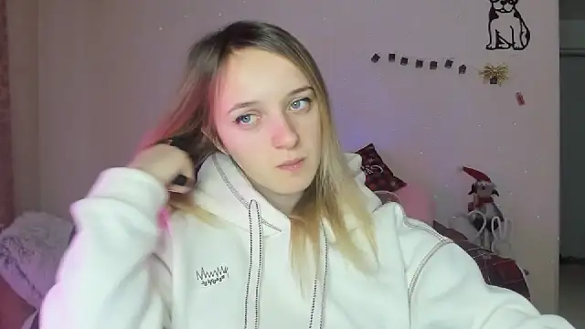 Snapshot of RouseReed chatting on 01/11/26, 07:24 RouseReed online show from 01/11/26, 07:24