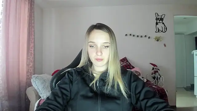 Snapshot of RouseReed chatting on 01/14/26, 01:06 RouseReed online show from 01/14/26, 01:06