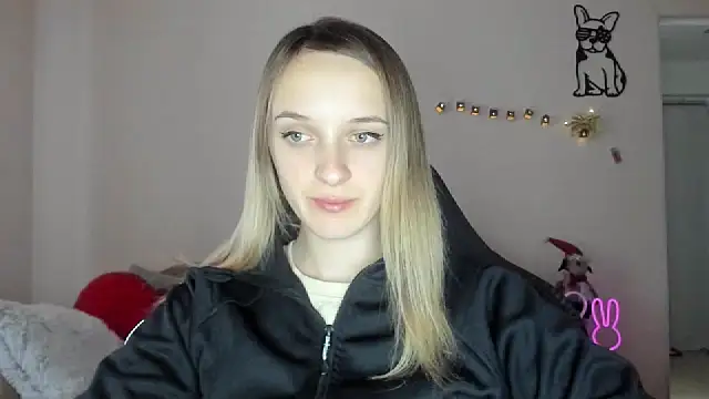 Snapshot of RouseReed chatting on 01/15/26, 01:05 RouseReed online show from 01/15/26, 01:05