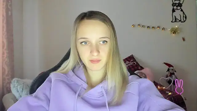 Snapshot of RouseReed chatting on 01/17/26, 12:43 RouseReed online show from 01/17/26, 12:43