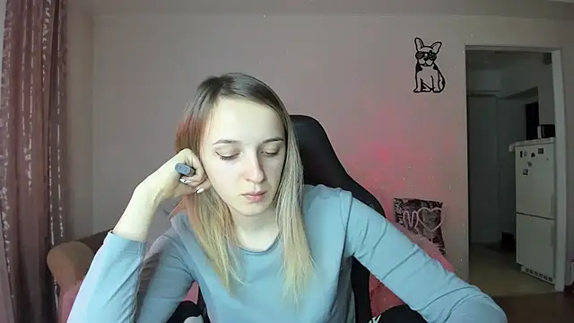 Snapshot of RouseReed chatting on 02/04/26, 01:06 RouseReed online show from 02/04/26, 01:06