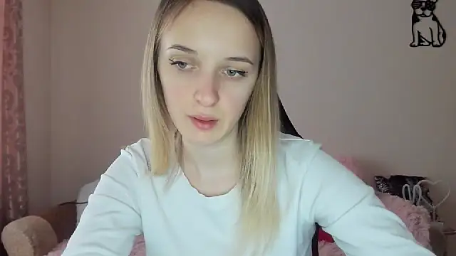 Snapshot of RouseReed chatting on 02/12/26, 12:44 RouseReed online show from 02/12/26, 12:44