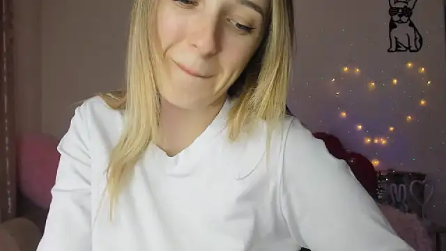 Snapshot of RouseReed chatting on 02/16/26, 12:56 RouseReed online show from 02/16/26, 12:56