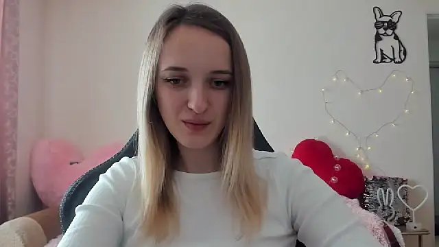 Snapshot of RouseReed chatting on 03/01/26, 07:21 RouseReed online show from 03/01/26, 07:21