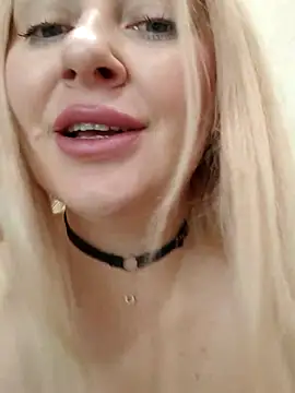 Snapshot of LadyLolyPop_ chatting on 11/04/25, 06:01 LadyLolyPop online show from 11/04/25, 06:01