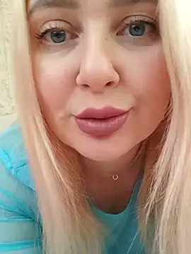 Snapshot of LadyLolyPop_ chatting on 11/16/25, 06:30 LadyLolyPop online show from 11/16/25, 06:30