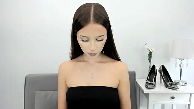 Snapshot of EmilyDarling chatting on 10/06/25, 08:06 EmilyDarling online show from 10/06/25, 08:06