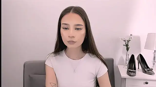 EmilyDarling online show from 02/25/26, 09:02