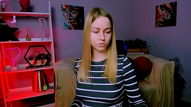 scarlet mooore online show from 03/05/25, 08:32