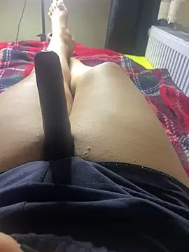 Snapshot of Ceyceys chatting on 12/17/24, 06:09 Ceyceys online show from 12/17/24, 06:09