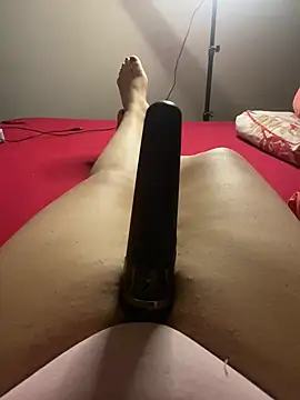 Snapshot of Ceyceys chatting on 02/09/25, 08:34 Ceyceys online show from 02/09/25, 08:34