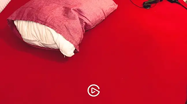 Snapshot of Ceyceys chatting on 02/26/25, 06:43 Ceyceys online show from 02/26/25, 06:43