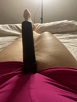 Snapshot of Ceyceys chatting on 03/07/25, 09:48 Ceyceys online show from 03/07/25, 09:48