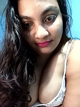 HottyOlly online show from 10/04/25, 05:44