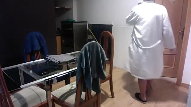 Snapshot of nakedalways999 chatting on 12/14/24, 11:07 nakedalways999 online show from 12/14/24, 11:07