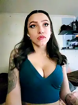 Snapshot of Paudelatorre chatting on 04/23/26, 10:23 Paudelatorre online show from 04/23/26, 10:23