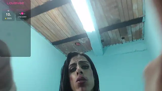 Snapshot of Aleja_Nauthy chatting on 02/09/25, 10:09 Aleja Nauthy online show from 02/09/25, 10:09