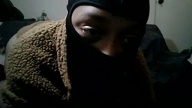 Snapshot of Daszler chatting on 01/03/25, 12:33 Daszler online show from 01/03/25, 12:33