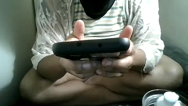 Snapshot of Daszler chatting on 01/23/25, 07:43 Daszler online show from 01/23/25, 07:43