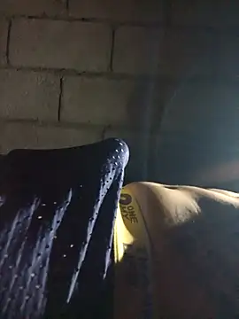 Snapshot of pujarteag chatting on 10/24/25, 01:57 pujarteag online show from 10/24/25, 01:57