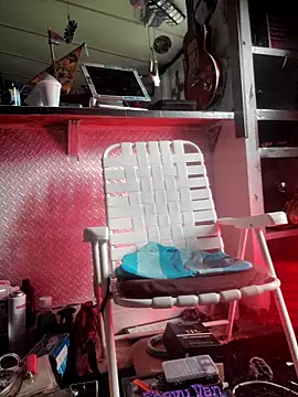 Snapshot of WillCum4Unow chatting on 10/01/25, 02:34 WillCum4Unow online show from 10/01/25, 02:34