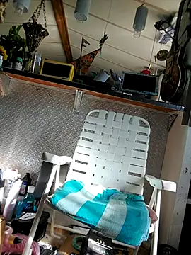 Snapshot of WillCum4Unow chatting on 10/04/25, 02:15 WillCum4Unow online show from 10/04/25, 02:15