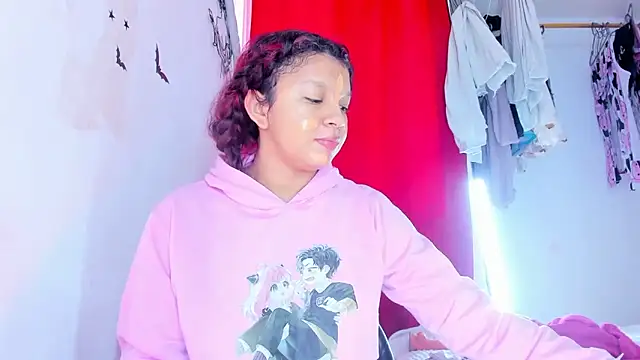 Emily Coper18 online show from 12/21/25, 01:51