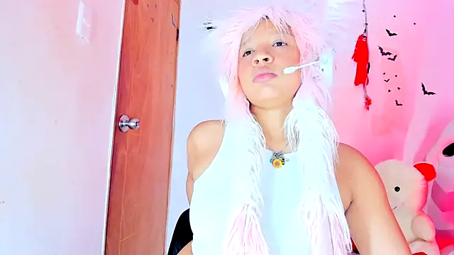 Emily Coper18 online show from 02/02/26, 05:55