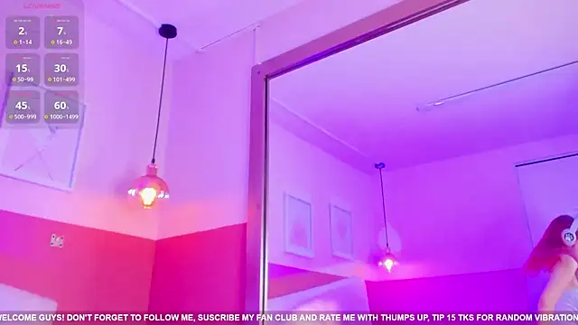 Snapshot of Tiny__Emmy chatting on 03/18/25, 09:09 Tiny Emmy online show from 03/18/25, 09:09