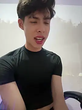 Snapshot of Jacotnk chatting on 12/18/24, 05:15 Jacotnk online show from 12/18/24, 05:15