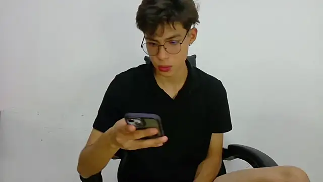 Snapshot of Jacotnk chatting on 02/01/25, 05:07 Jacotnk online show from 02/01/25, 05:07