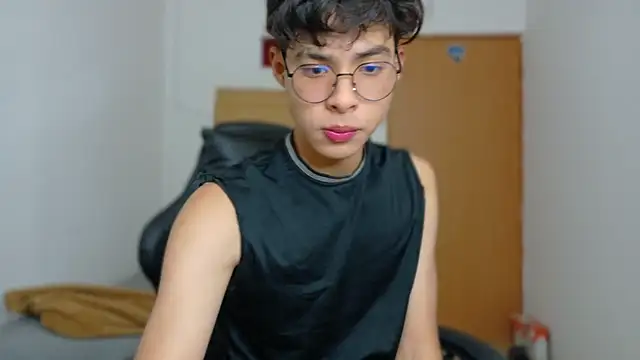 Snapshot of Jacotnk chatting on 02/06/25, 05:25 Jacotnk online show from 02/06/25, 05:25