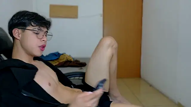 Snapshot of Jacotnk chatting on 02/08/25, 04:47 Jacotnk online show from 02/08/25, 04:47