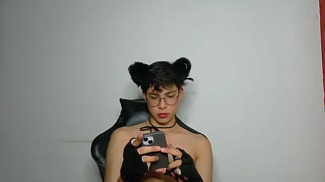 Snapshot of Jacotnk chatting on 03/23/25, 04:49 Jacotnk online show from 03/23/25, 04:49