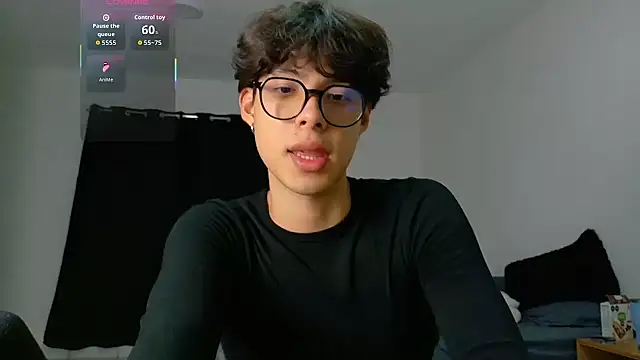 Snapshot of Jacotnk chatting on 09/17/25, 04:03 Jacotnk online show from 09/17/25, 04:03