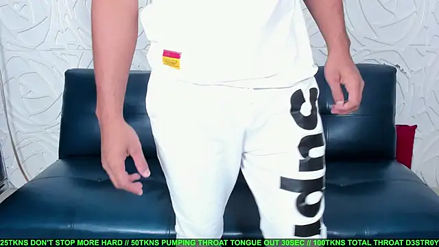 Snapshot of Sex_orgy01 chatting on 02/14/25, 07:23 Sex orgy01 online show from 02/14/25, 07:23