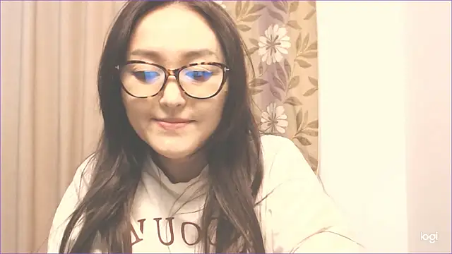 Snapshot of hrnyteacher chatting on 09/24/25, 08:12 hrnyteacher online show from 09/24/25, 08:12