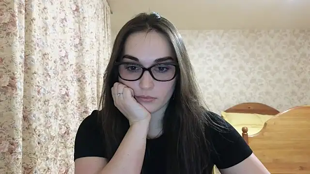 me lissa sun13 online show from 02/11/25, 06:33